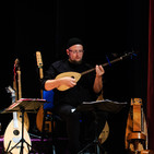 Jota Martínez presenta la col·lecció d'instruments musicals de la tradició medieval espanyola
