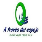 Entrevista al equipo de Fuente Universal 01/06/2013 A través del espejo