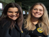 8. Fanny&Erika ft. Yellowship